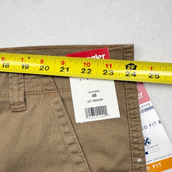 Wrangler Men's Relaxed Fit Low Stretch Brown Cargo Shorts Size 48 Inseam 10" NWT - Picture 8 of 11